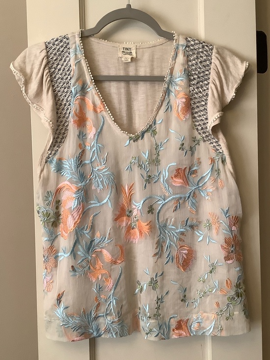 Anthropologie Tops - Anthropologie Floral Embroidered Flutter Sleeve Top